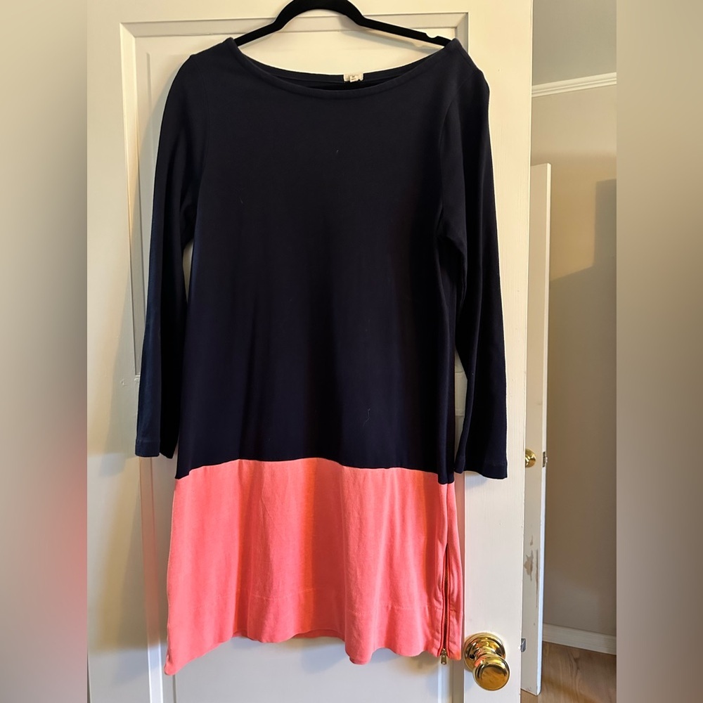 Jcrew long sleeve color block dress
Navy pink medium
